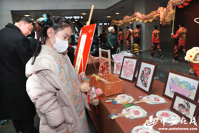 非遗剪纸.JPG