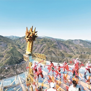 进一步推动文化和旅游融合发展】撬动“淡季经济”，山区县蹚出“新赛道” ... ...