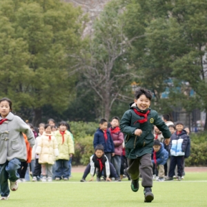 中小学“加长版课间”落地合肥 孩子们怎样“动起来”？