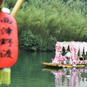 春游江淮请您来｜西津野渡：烟雨泛舟遇诗仙
