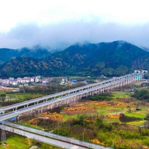 一场“与时间赛跑”的施工热潮 ——皖南地区高速建设现场探访纪实 ...