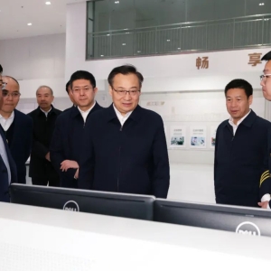 以时时放心不下的责任感 全力做好防风险保安全护稳定各项工作 ...