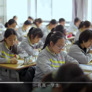 追光的你｜微光成炬